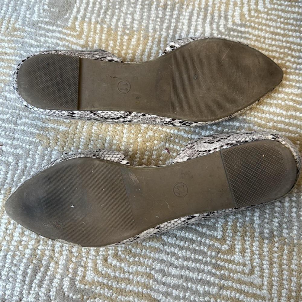Faux snakeskin cutout pointy toe flats SZ 11 - Picture 7 of 7